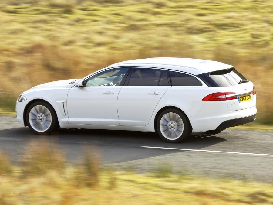  Jaguar XF Sportbrake 2012 года  (UK) (фото 5 из 13)